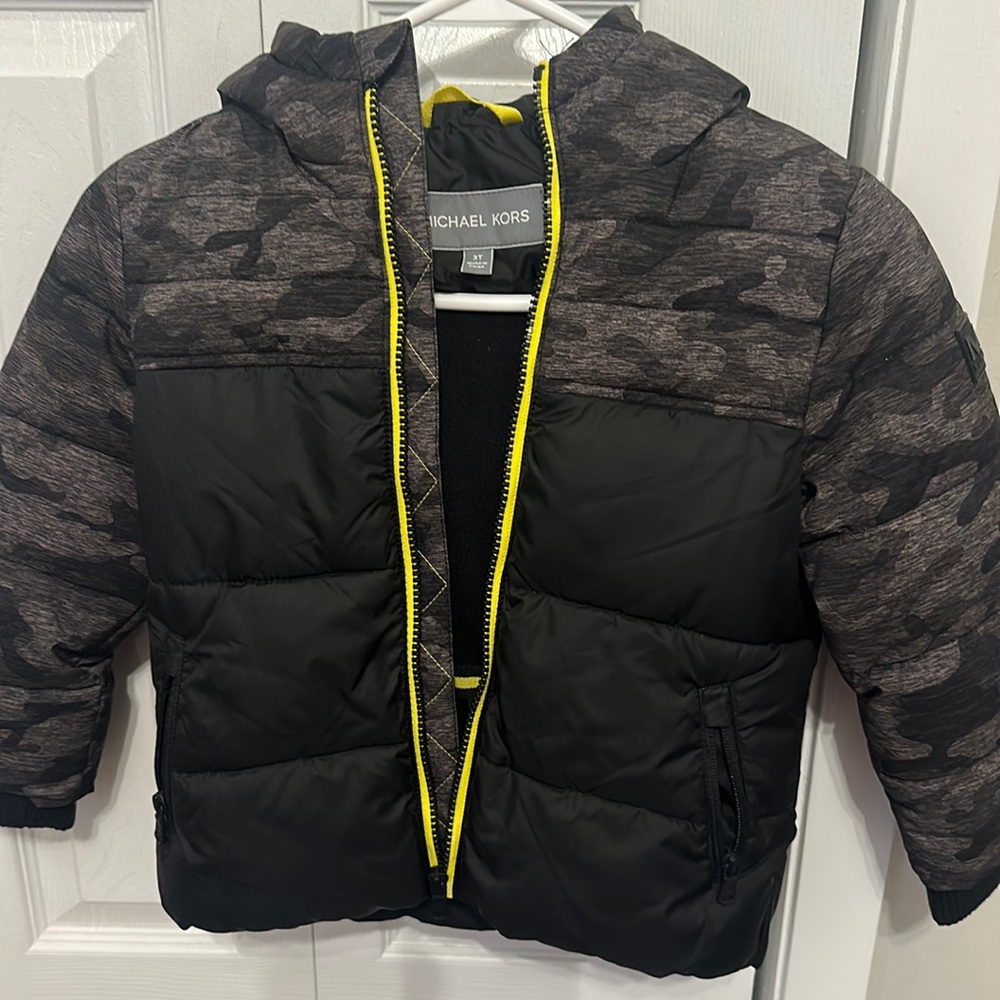 Michael Kors Camo puffer Jacket